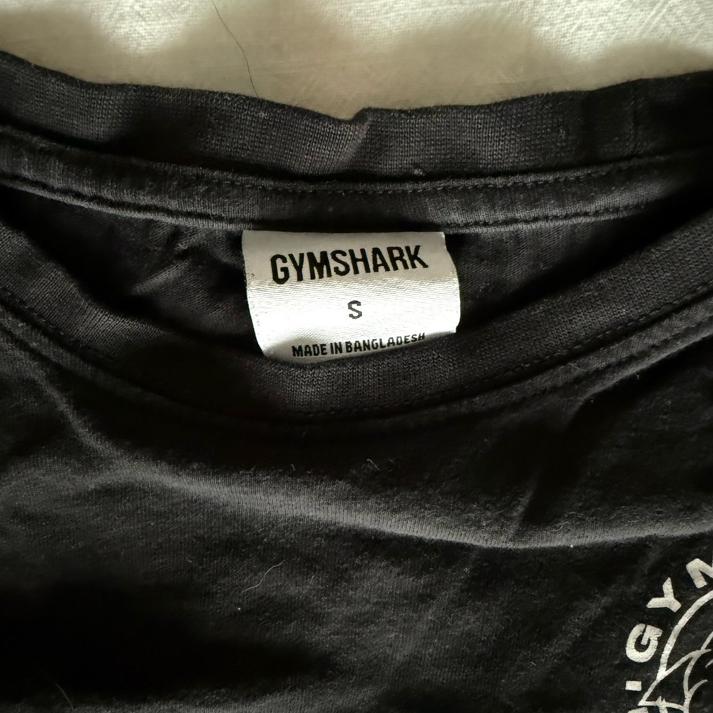 Gymshark Black Cropped Tee - Picture 3 of 4